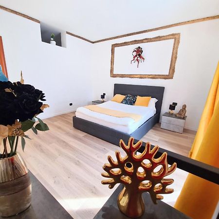 Luxury Flat In Center By The Sea Apartamento Bari Exterior foto