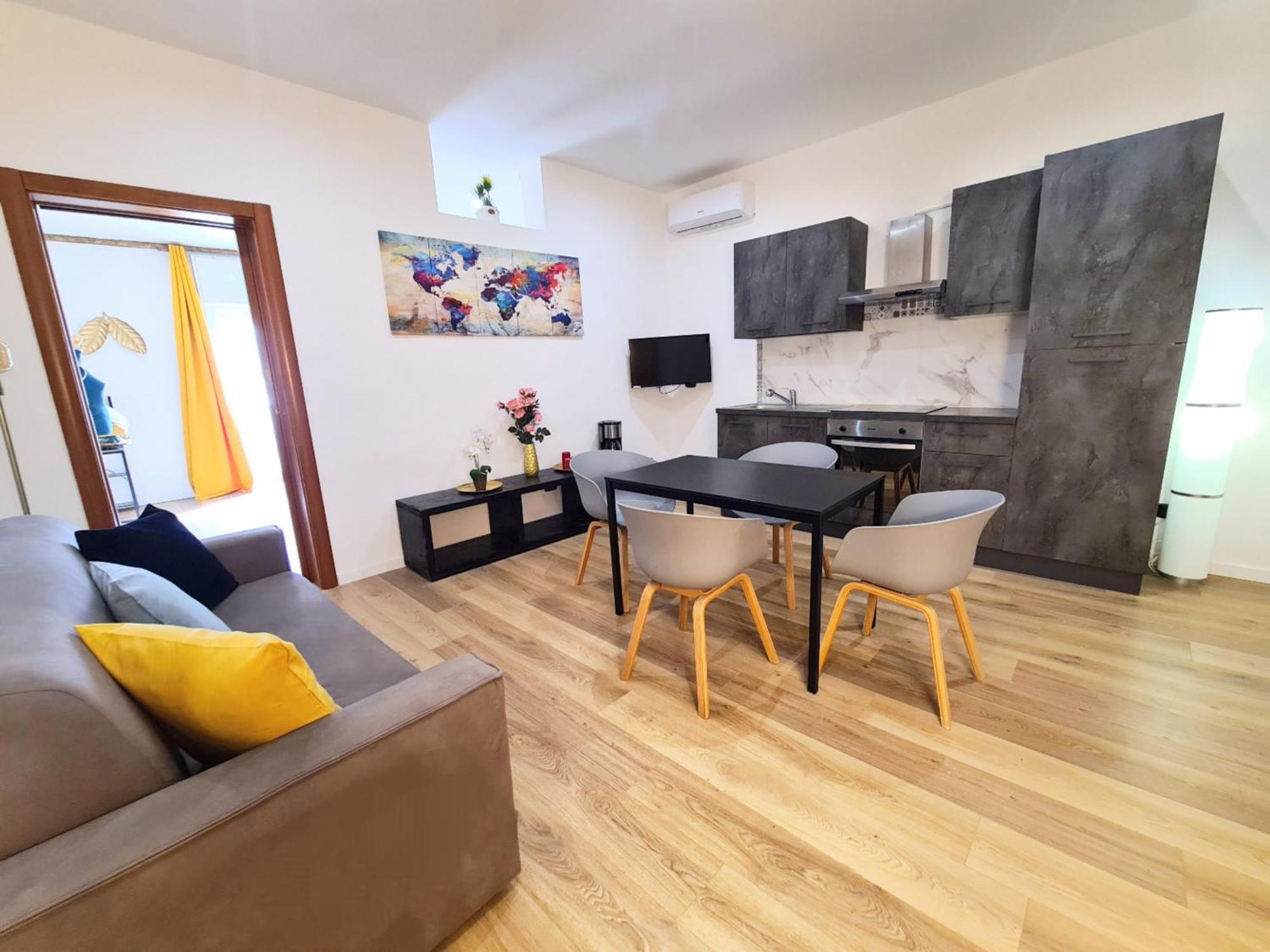 Luxury Flat In Center By The Sea Apartamento Bari Exterior foto